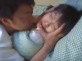 Tremendous asiática jovem grávida fodido por dela padrasto